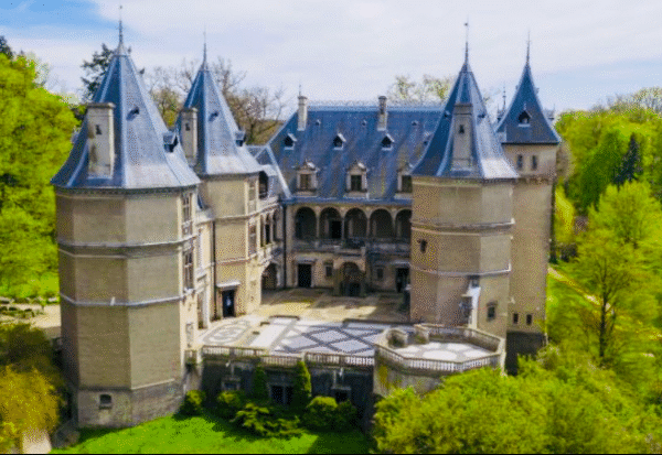 Zamek w Gołuchowie i spotkanie z żubrami TERMIN 28.03.2026 (sobota)