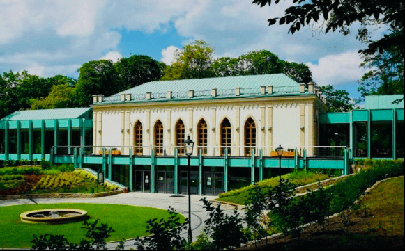 Szlakiem rodu Krasińskich- Krasne i Opinogóra TERMIN 26.04.2026 (niedziela)